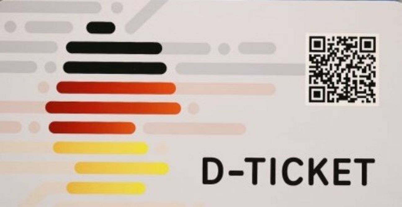 Beim neuen Deutschland-Ticket kommt es zu Lieferschwierigkeiten.