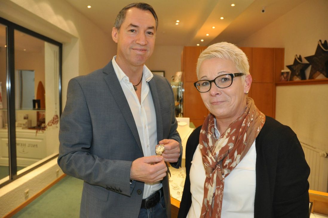 Bei "Fischer" wartete eine "Joop"-Uhr.