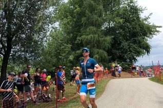 Dominik Neumann hat in Kärnten erstmals einen Triathlon unter zehn Stunden gemeistert. Foto: Privat