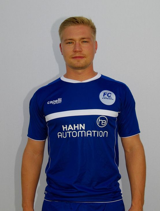 Niklas Schneider erzielte beim 5:1 in Elversberg den Ehrentreffer für Karbach. (Foto: Arno Boes)