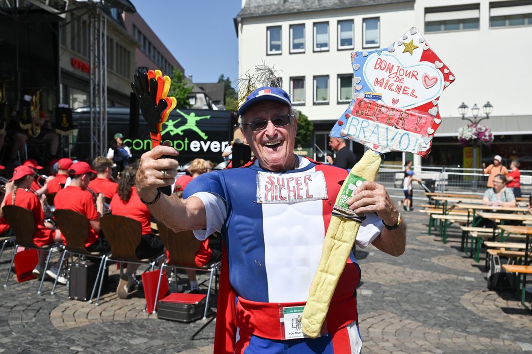 "Bonjour Michel" in Mayen.