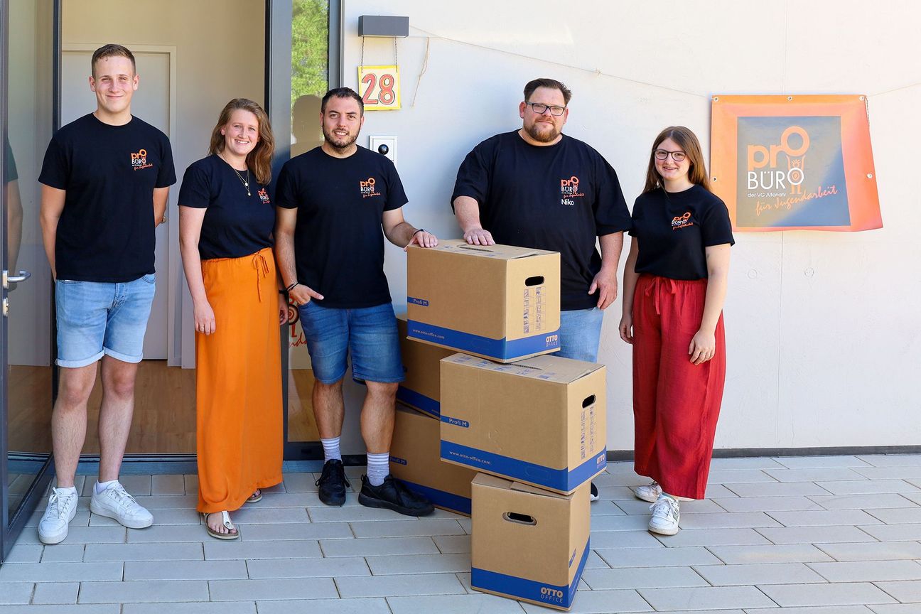 Der Umzug in das wiederaufgebaute neue Jugendbüro wurde erfolgreich abgeschlossen. Nun freut sich das Team des Pro Büros für Jugendarbeit der Verbandsgemeinde Altenahr am Freitag, 16. Oktober, von 15 bis 18 Uhr auf eine gut besuchte Einweihung.