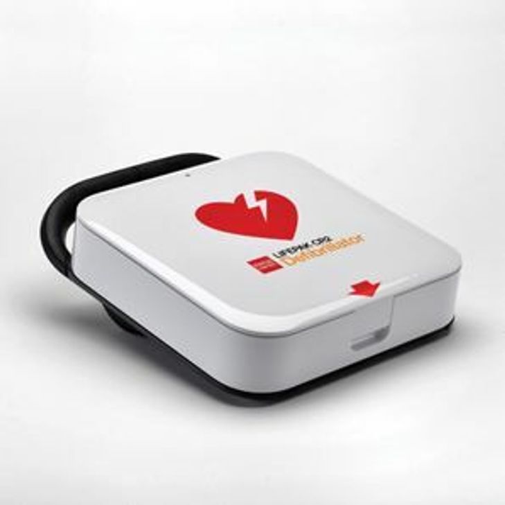 BBS verleiht schuleigenen Defibrillator. Foto: privat
