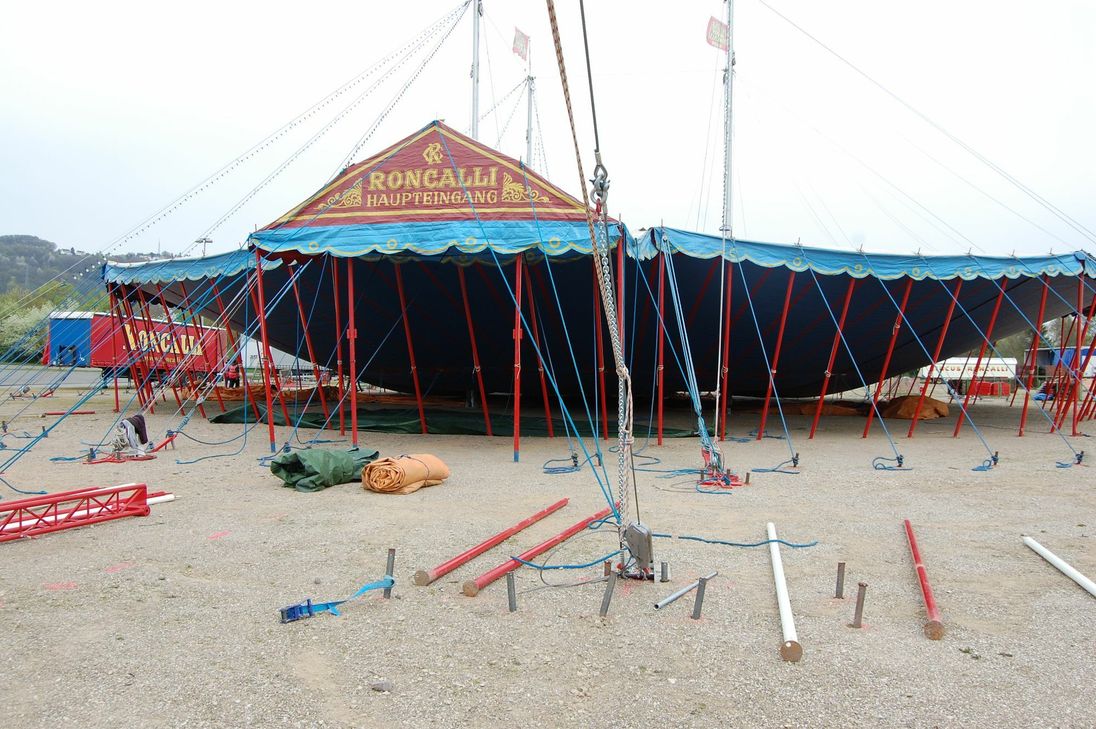 Der Haupteingang ist schon zu erkennen.