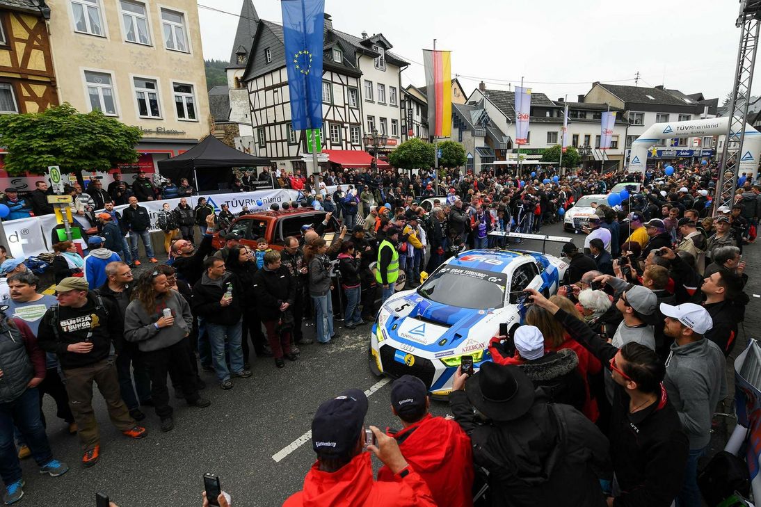 Motorsport hautnah erleben beim Adenauer Racing Day.