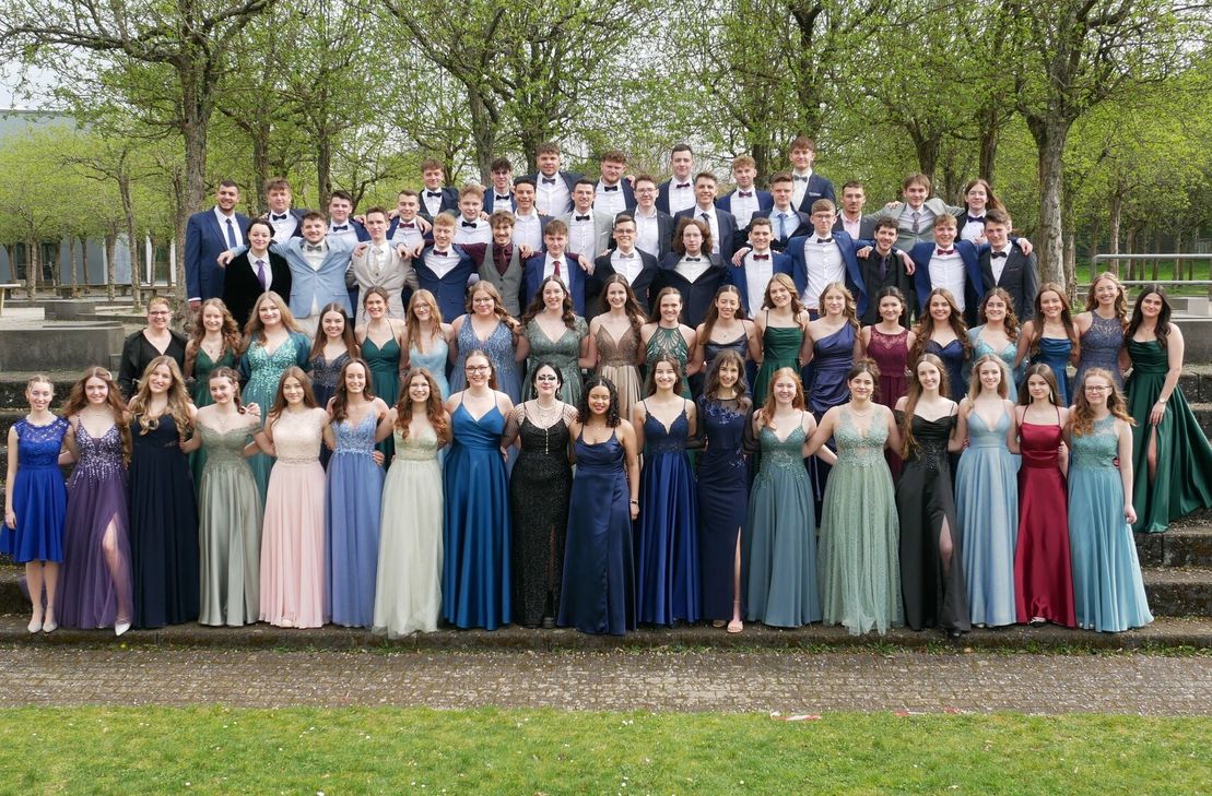 Für 71 Abiturienten und Abiturientinnen an der St. Matthias-Schule Bitburg ist nun die Schulzeit vorbei.