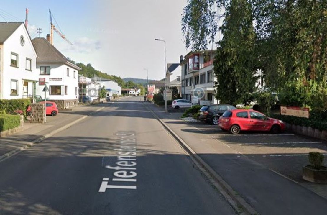 OB Frühauf zieht zunächst die Reißleine beim geplanten Fahrradschutzstreifen in der Tiefensteiner Straße.