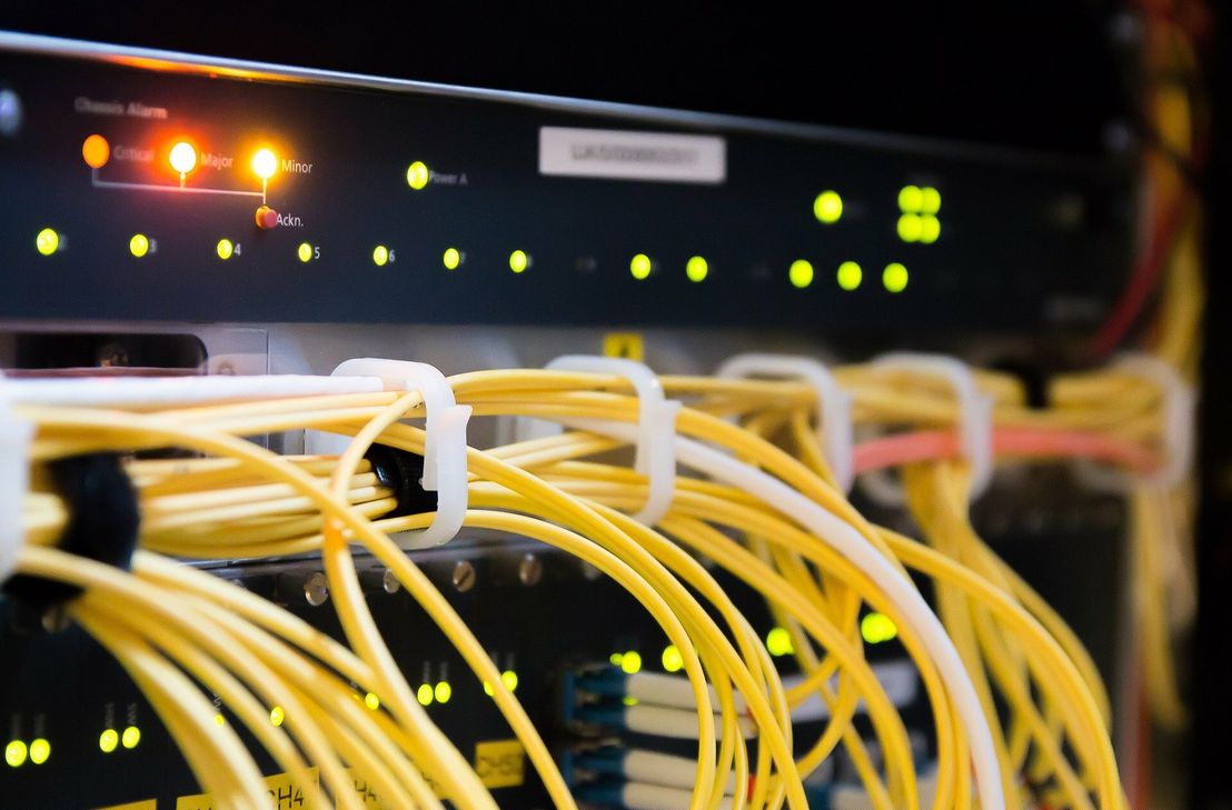 In den frühen Morgenstunden des 17. Oktober wurde die IT-Infrastruktur der weiterführenden Schulen im Kreis Opfer einer professionell und äußerst aggressiv ausgeführten Cyber-Attacke.