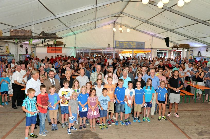 Der Leichtathletikverein im Tus Mayen stellte die größte Gruppe der Sportlerehrung.