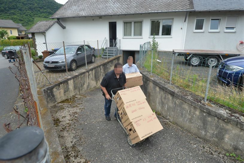 Ende Juni diesen Jahres schlugen die Steuerfahnder im Aktenlager der Raiffeisenbank "Moselkrampen" in Bruttig-Fankel zu.