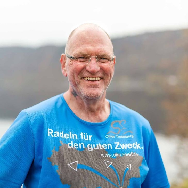 Oliver Trelenberg radelt für den guten Zweck.    Foto: FF