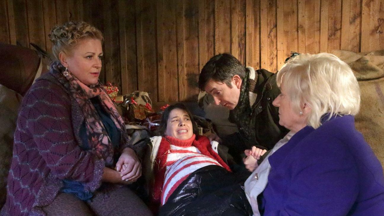 Turbulentes Finale: Bei der hochschwangeren Bärbel (Meike Droste) setzen die Wehen ein.