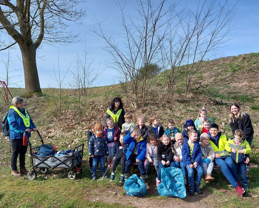 Müllsammelaktion der EV. Kita Regenbogenland Kastellaun