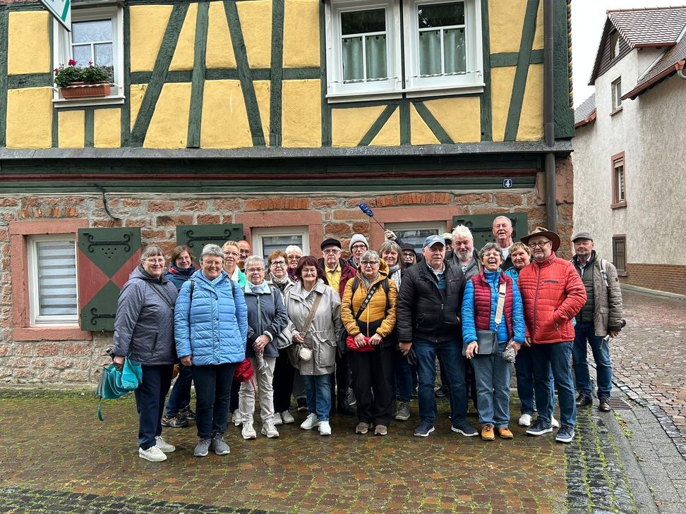Die Reisegruppe des VdK-Ortsverbands Neef erlebte trotz Nebel und Regen eine gelungene Überraschungsfahrt.