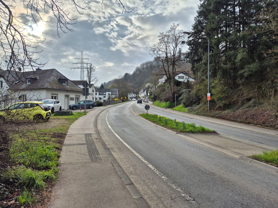 Blick ab der Einmündung Grüneberg