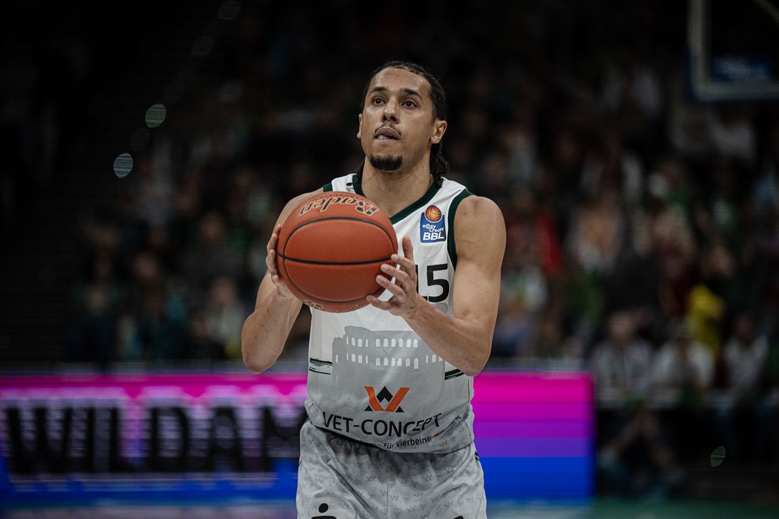 Bester Trierer Warfer war Jordan Roland mit 25 Punkten. Hier an der Freiwurflinie.