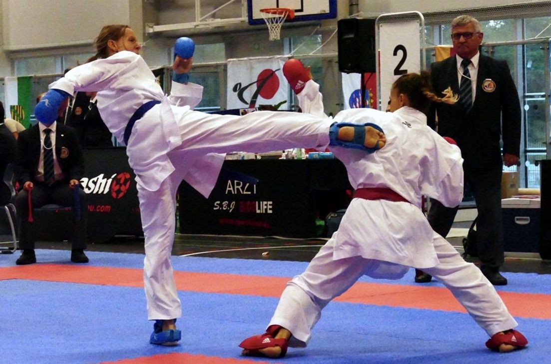 Köln: Monika Pawelke.