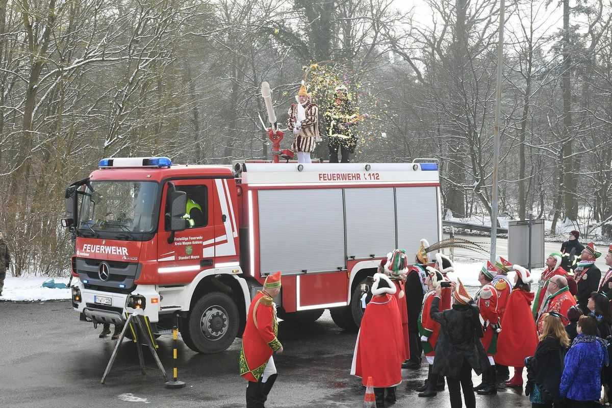 Auf zum Sturm auf die Kaserne Kreis MayenKoblenz Wochenspiegel