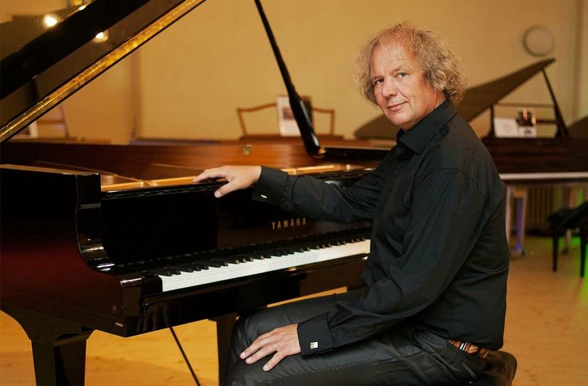 Das Konzert mit Jeroen van Veen wird verschoben.