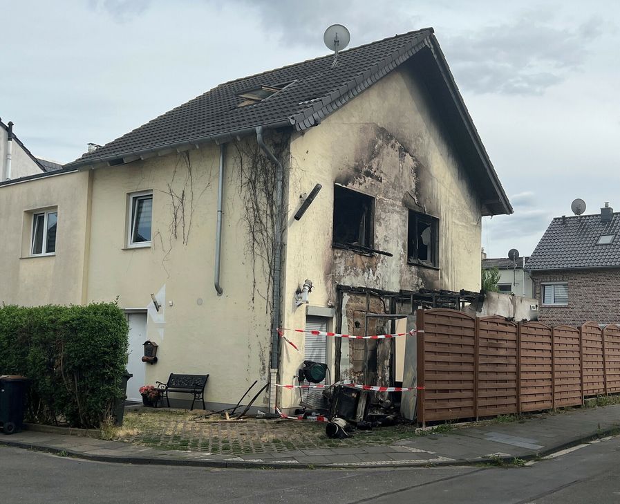 Das Wohnhaus in der Euskirchener Nordstradt ist nach dem Brand unbewohnbar.