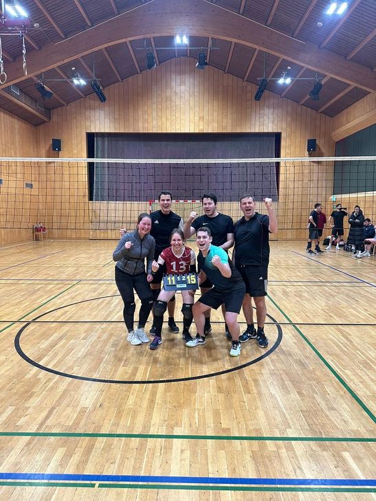 Die Mannheimer Schmetterlinge wurden erstmalig Volleyball-Dorfmeister von Oberfell