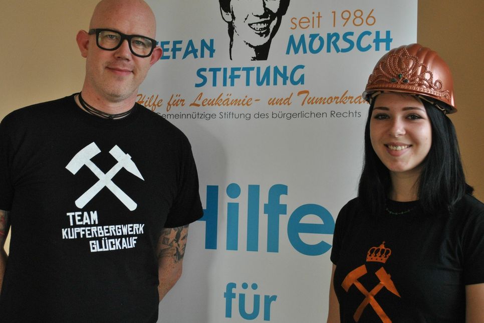 Nicolai Bollenbach und Lisanne Lörke hoffen, dass viele junge Menschen sich am 31. Oktober als Stammzellspender registrieren lassen.