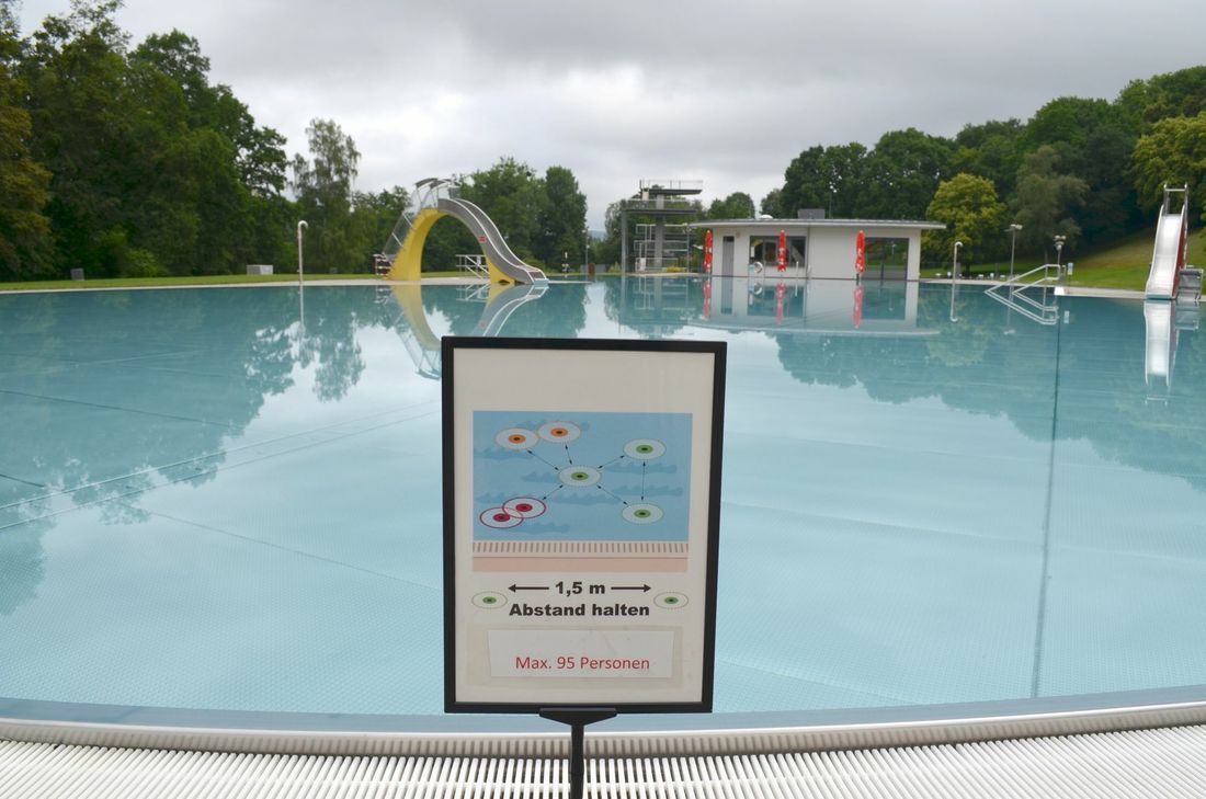 Sowohl für das Bad an sich als auch das Schwimmbecken gelten strikte Beschränkungen. Foto: Archiv/Kreller