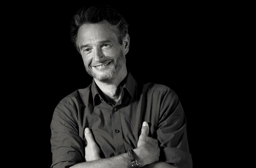 Dirigent Alexander J. Süß.