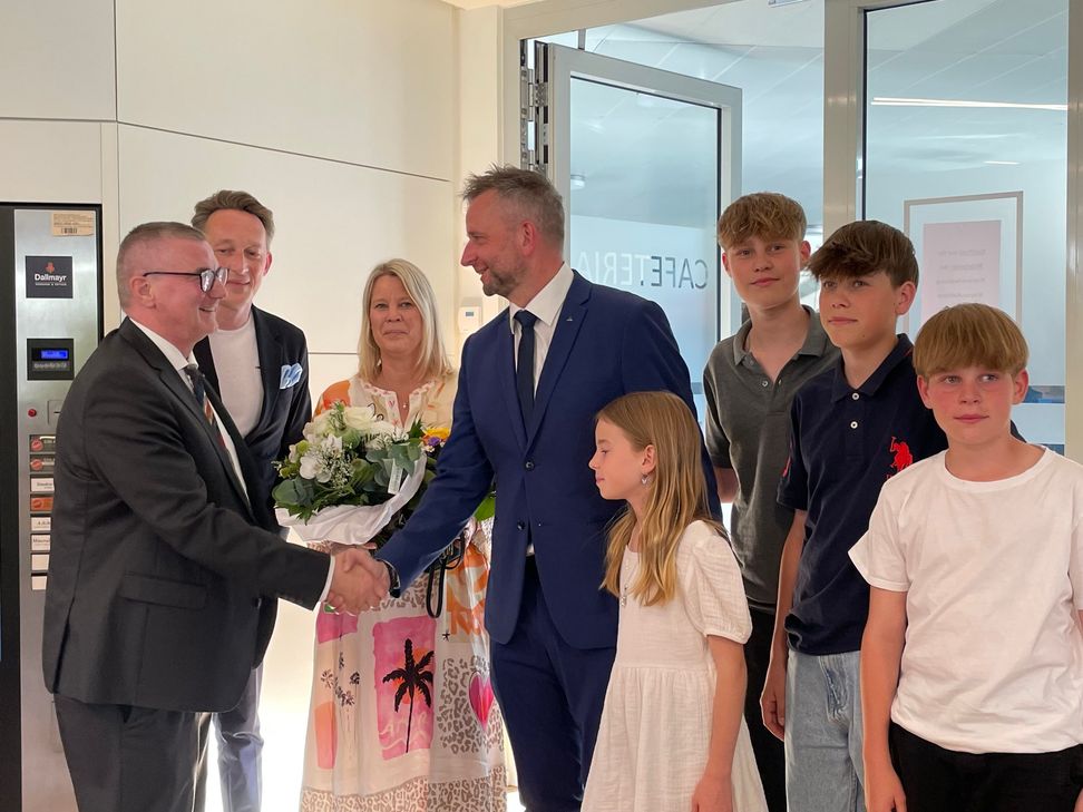 Gratulation von allen Seiten.