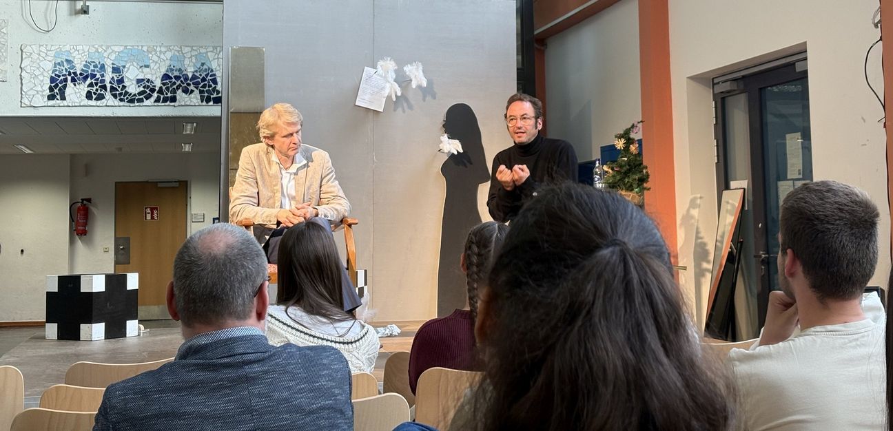 Die „Leiden des jungen Werther“ begeistern die Oberstufe.