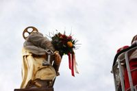Impressionen von der Prinzenpaarproklamation auf dem Trierer Hauptmarkt an Weiberfastnacht