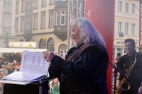 Impressionen von der Prinzenpaarproklamation auf dem Trierer Hauptmarkt an Weiberfastnacht