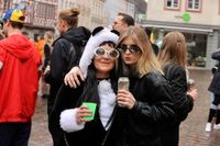 Impressionen von der Prinzenpaarproklamation auf dem Trierer Hauptmarkt an Weiberfastnacht