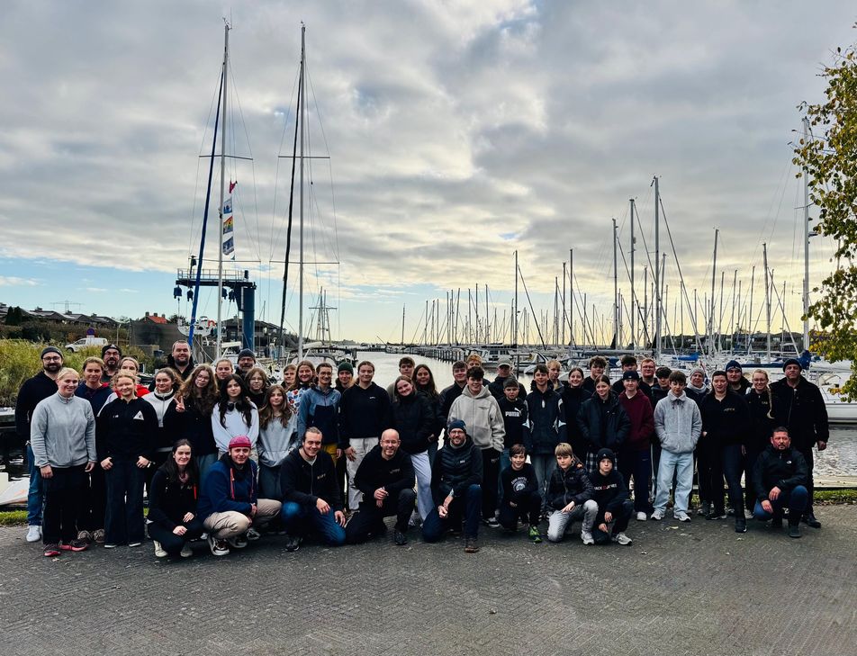 53 Betreuer und Jugendliche der Grenzlandjugend ersegeln das Ijsselmeer und das Wattenmeer