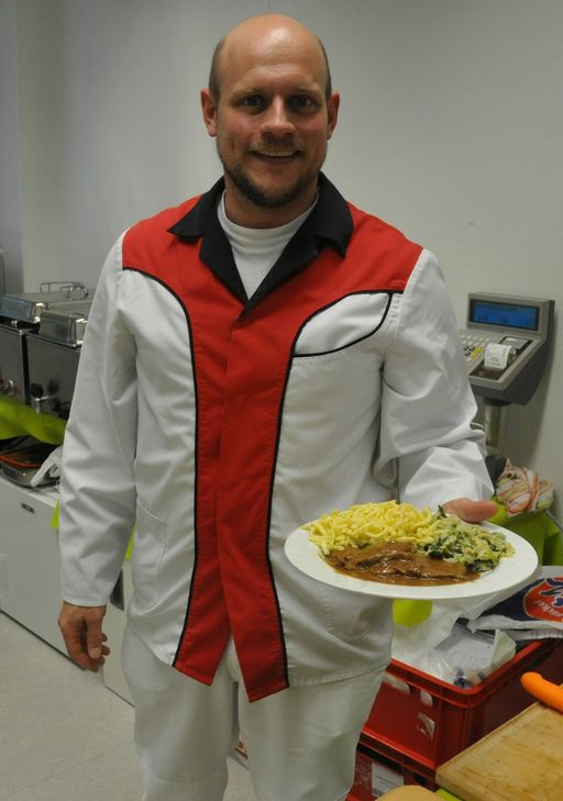 Metzgermeister Stefan Wiersch bietet während der Bauphase seine Mittagsmenüs auch im Mehrgenerationenhaus in Kaisersesch an.