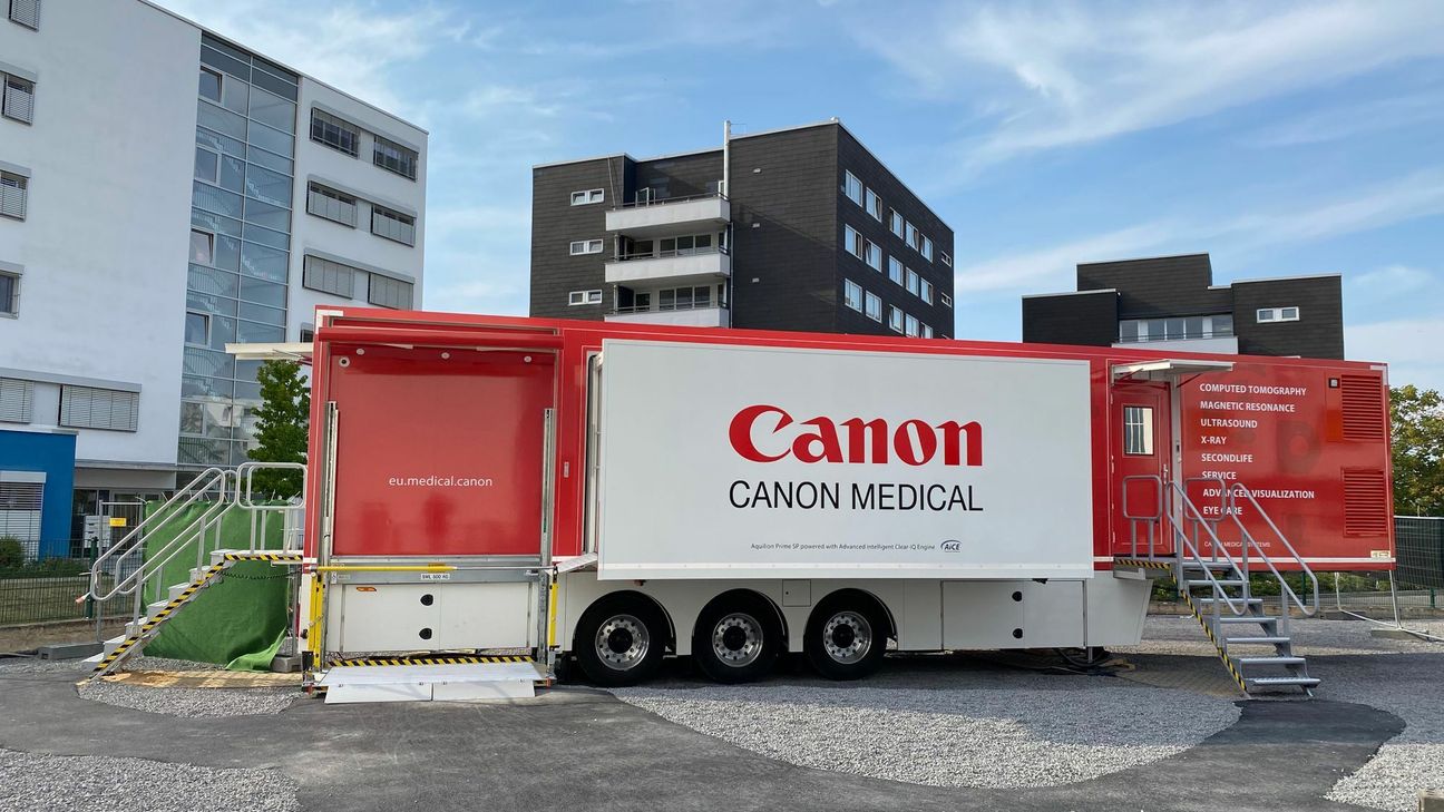 Der CT-Trailer vor dem Marien-Hospital. Foto: Marien-Hospital