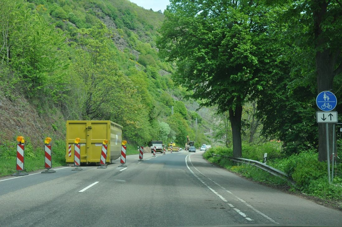 In der vergangenen Woche haben die Arbeiten zum Ausbau des Radweges zwischen Cochem und Klotten begonnen.
