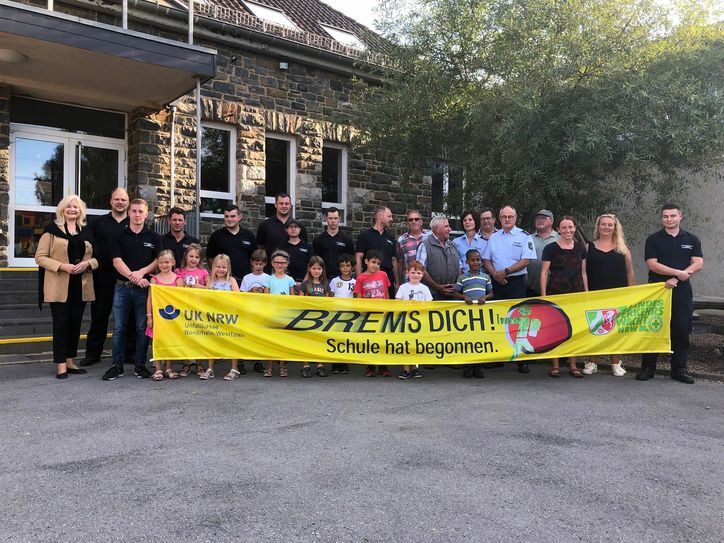 An der Konzener Grundschule wurde die Aktion »Brems Dich - Schule hat begonnen« der Monschauer Verkehrswacht offiziell gestartet. Foto: T. Förster