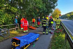 Die Ersthelfer retteten einem Senior mit ihrer beherzten Suche vermutlich das Leben, die Feuerwehr barg ihn schließlich.
