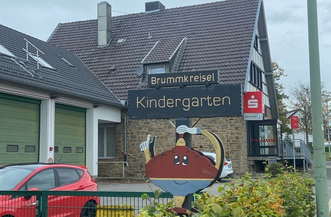 In Eicherscheid wird der Kindergarten ebenfalls erweitert - die dritte Gruppe zieht zum nächsten Kindergartenjahr in Räume des benachbarten Feuerwehrhauses.