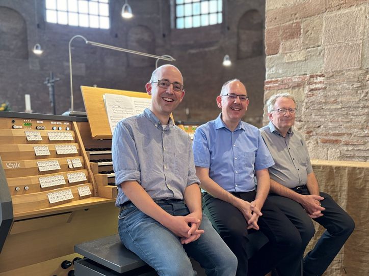 Zum Finale um 17 Uhr spielen Martin Bambauer, Axel Simon und Josef Still gleichzeitig die drei Orgeln der Konstantin-Basilika.