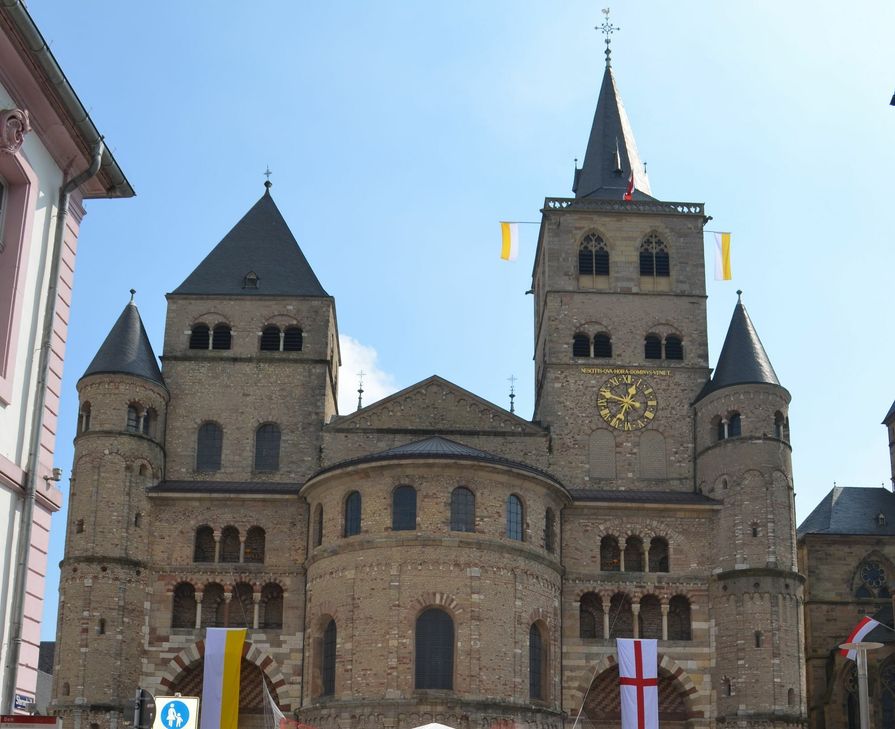 Im Trierer Dom ...
