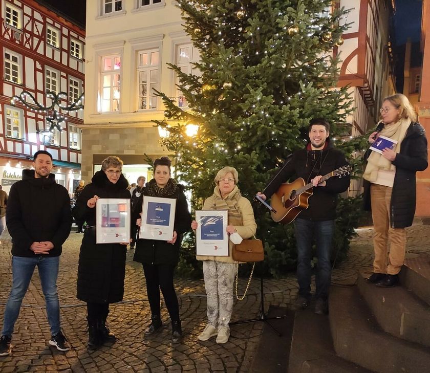 Rolf Schmidt (Entwicklungsagentur), Ina Stöck (Siegerfenster Kronseroptik), Janina Petry (SchneideHexen), Martha Commes (Friseur Museum), Valentin Bastgen (Musik), Bianca Waters (Entwicklungsagentur), v.l.