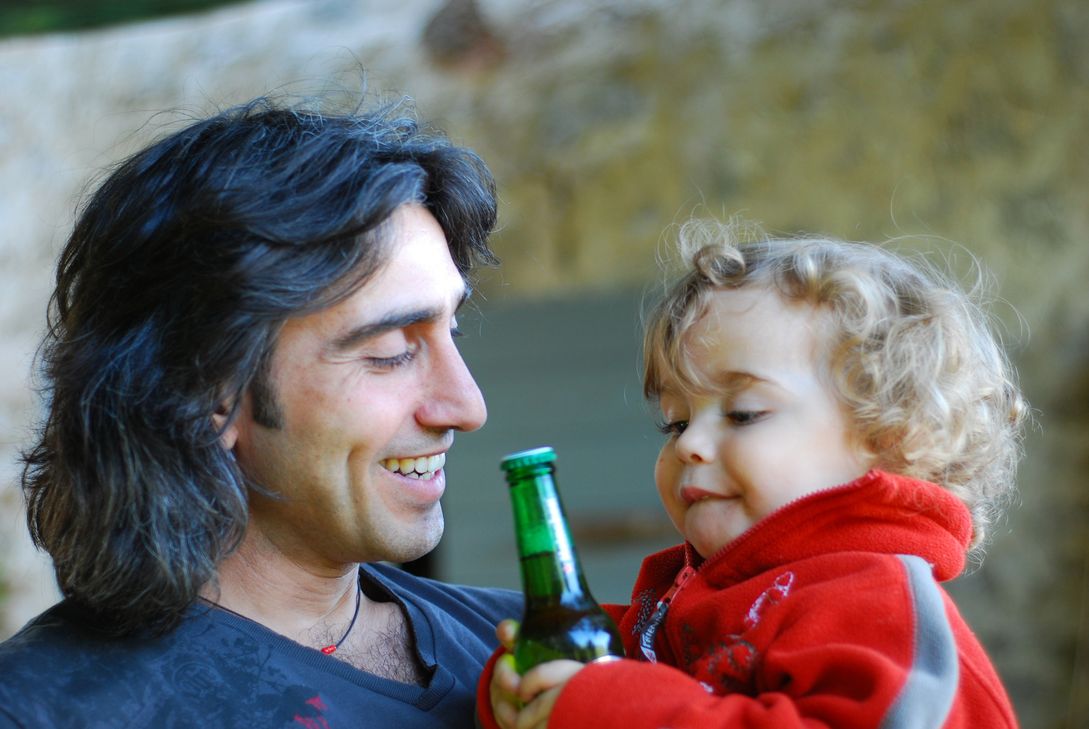 Gerade Kinder aus suchtbelasteten Familien leiden in der Regel still und unaufdringlich. Symbolfoto: Naty Strawberry/Fotolia