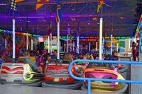 Buntes Treiben in der Prümer Innenstadt bei der Salvator Kirmes 2026.