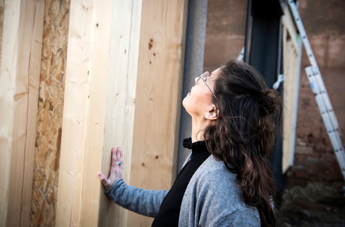 Holz ist für Simone Grimm der Baustoff, aus dem (nachhaltige) Träume gemacht sind.