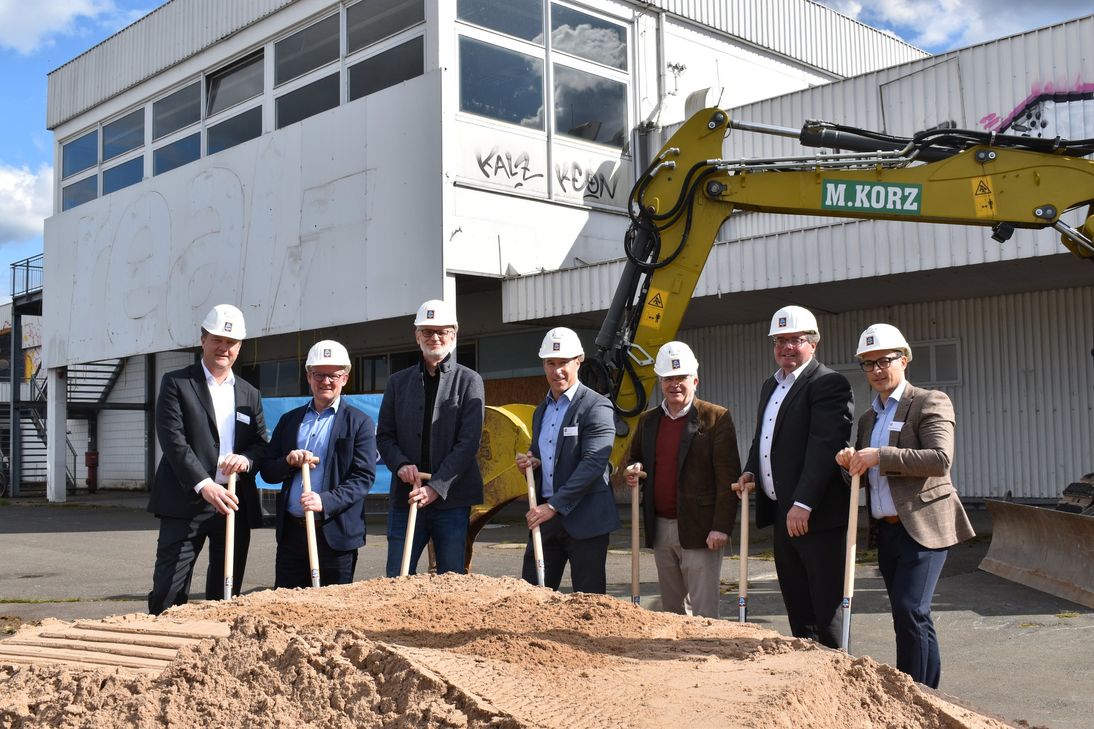 Spatenstisch in Kenn