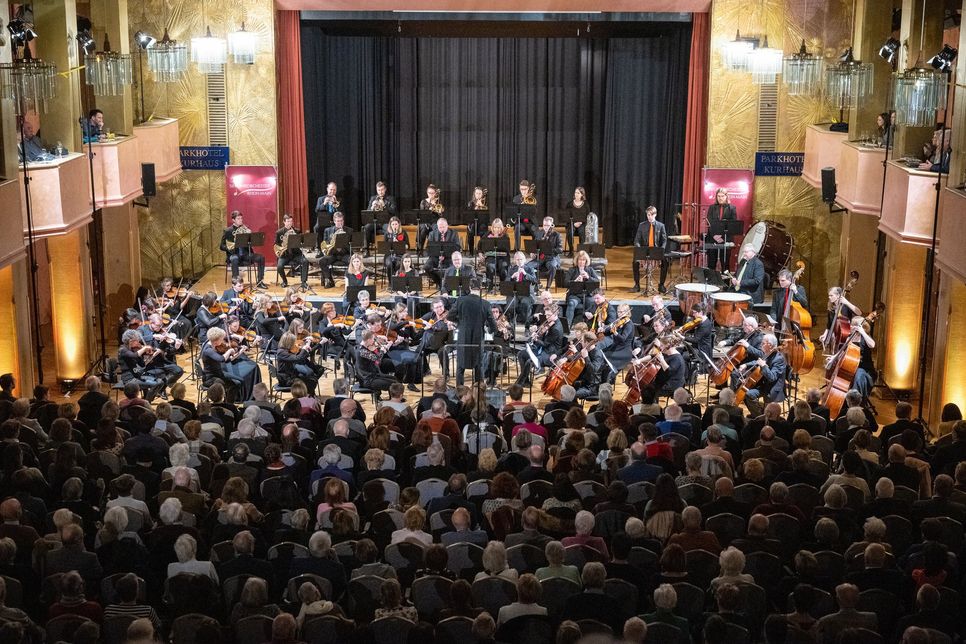 Mit großen Melodien aus großen Leinwand-Klassikern ist das Sinfonieorchester Rhein-Main am 31. Mai zu Gast im Bad Kreuznacher Kurhaus.