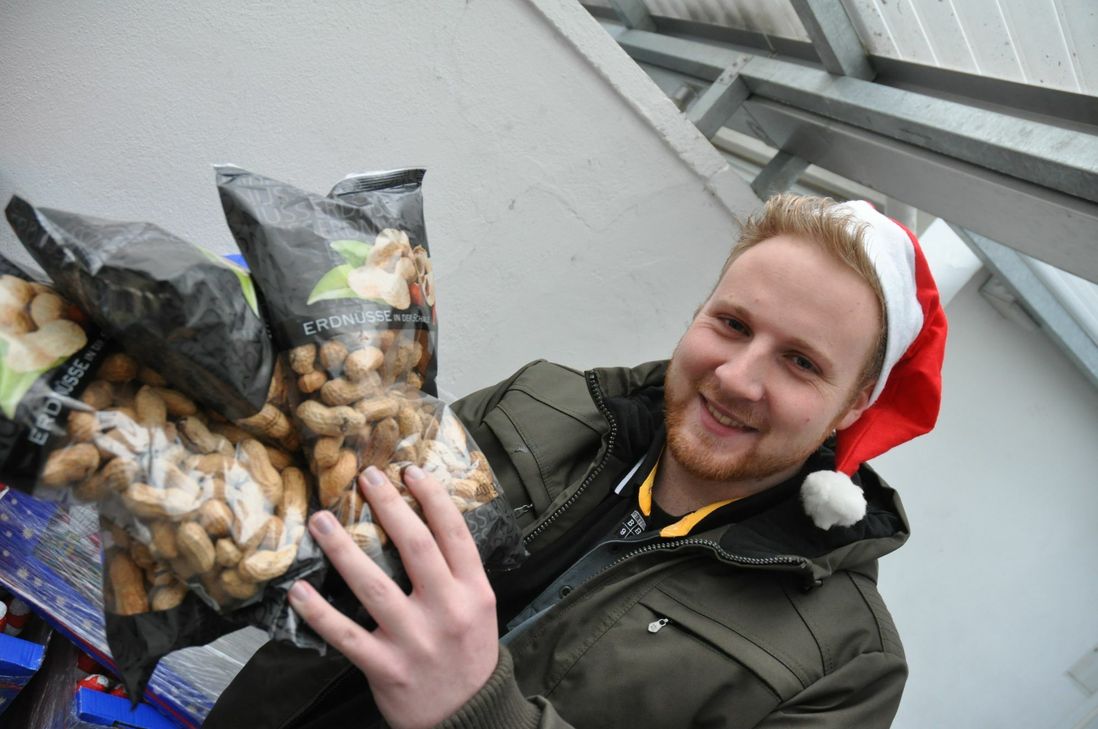 Nüsse sind konzentrierte Energie - bestes Beispiel ist unser Mediaberater Janek Hoffmann.