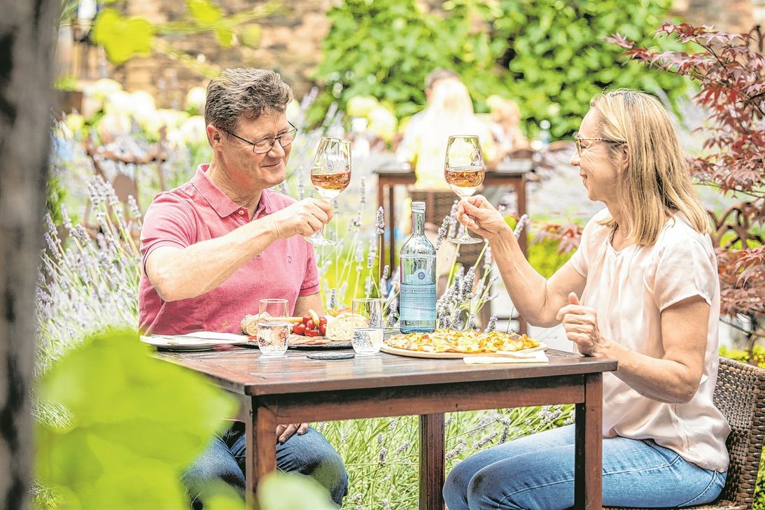 Weingenuss im Kloster Marienthal.